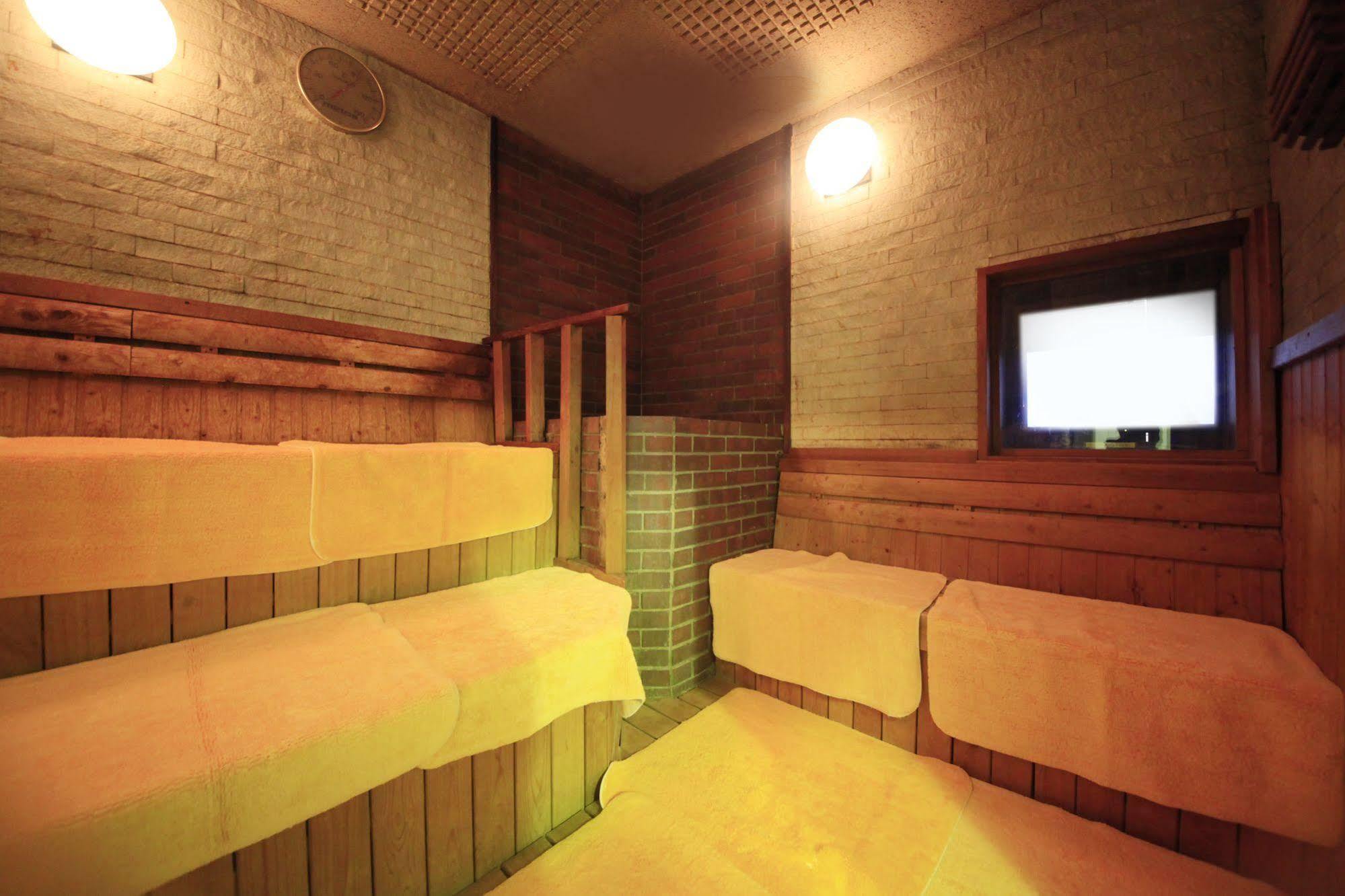Ueno Station Hostel Oriental Ⅲ Tóquio Exterior foto